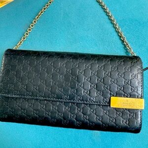 Gucci Wallet with chain